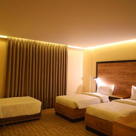 The Palm Hotel อคาบา ภายนอก รูปภาพ