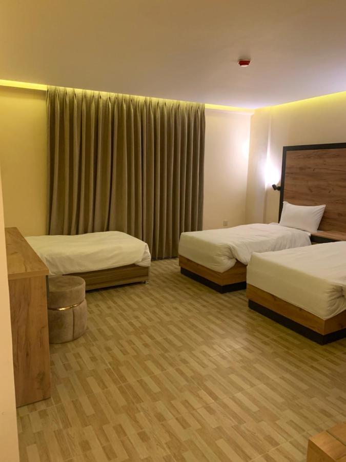 The Palm Hotel อคาบา ภายนอก รูปภาพ