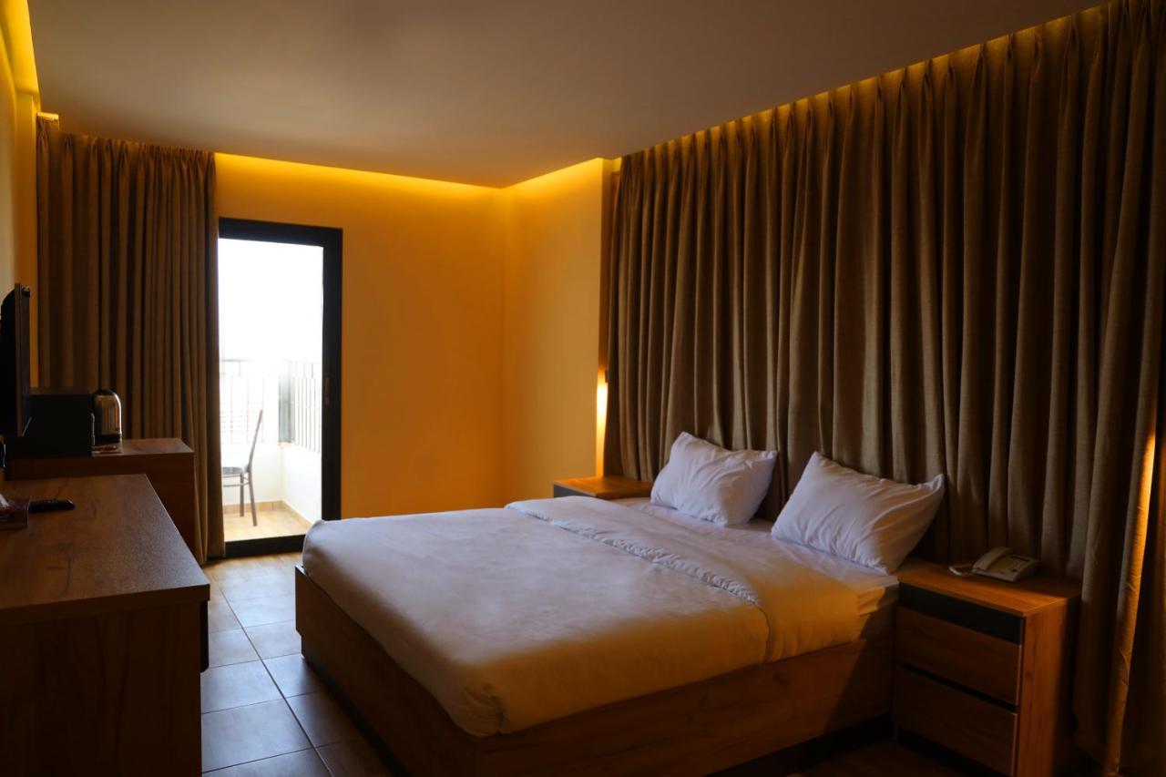 The Palm Hotel อคาบา ภายนอก รูปภาพ